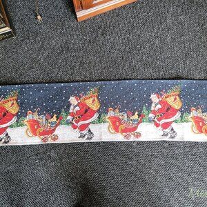 Christmas Table Runners: Red, Santa, Snowman Holiday Decor